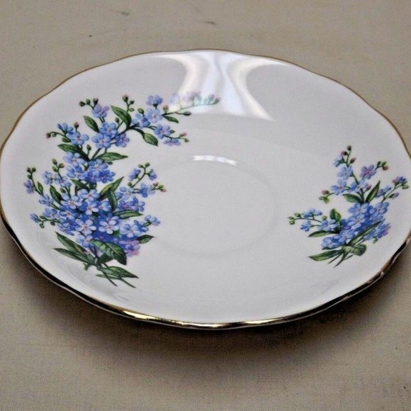 Queen Anne Bone China Forget-Me-Not Footed Tea Cup and Saucer Pattern no. 7527 - Picture 10 of 11